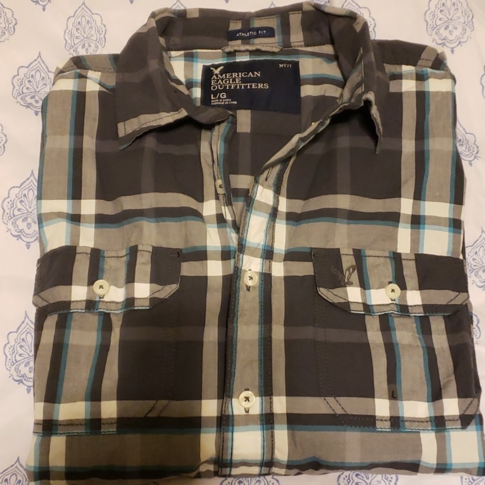 American Eagle Mens Large Plaid Button Down shirt